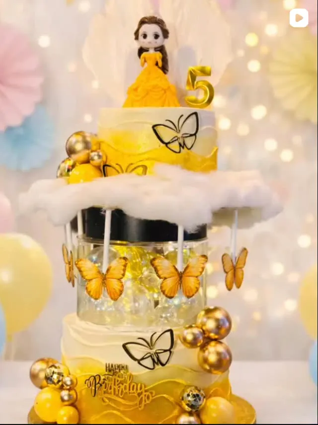 Custom celebration cake by Cherry Crumble Cake Studio, Noida