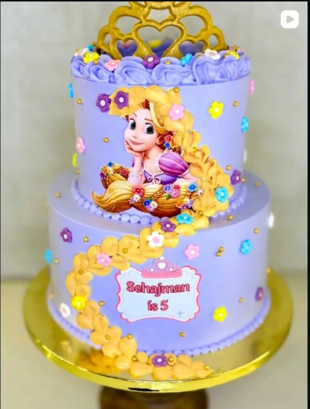 Custom celebration cake by Cherry Crumble Cake Studio, Noida